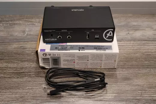 Store Special Product - Arturia - MINIFUSE 1 BK